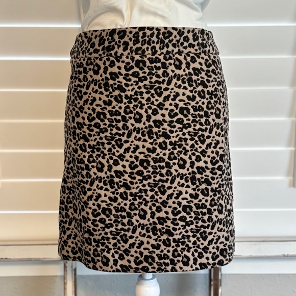 LOFT Womens Brown and Tan Knee-Length Pencil Skirt Size 4 Leopard Animal‎ Print - Picture 1 of 8